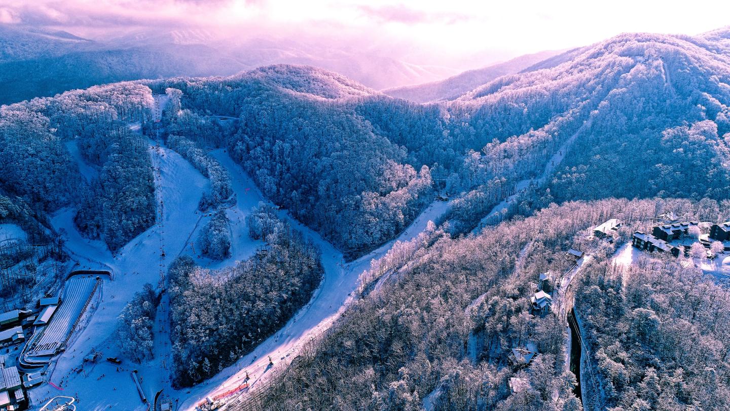 Ski mountain alpine views